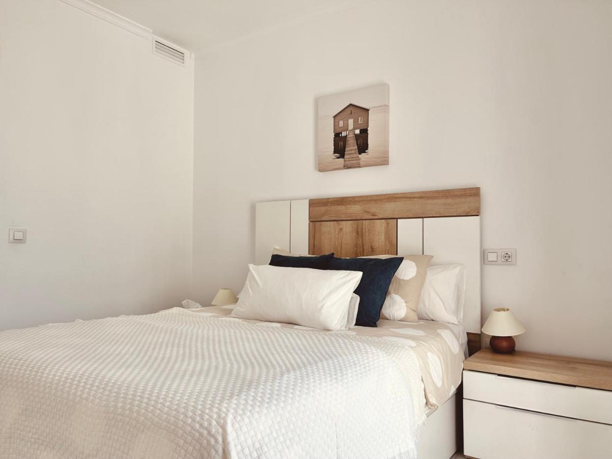 Sarah Apartment Фуeнхирола Екстериор снимка